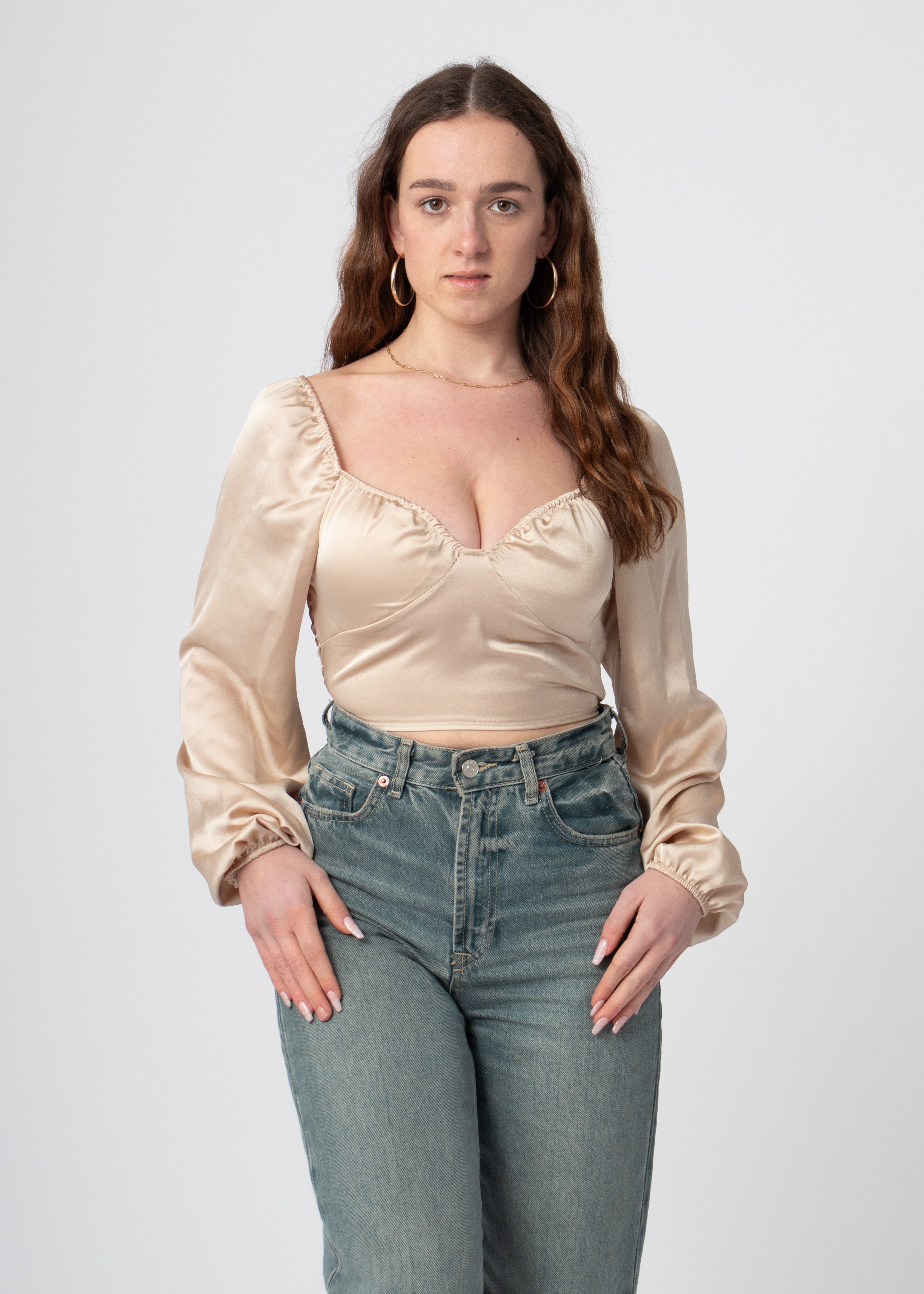 satijnen bustier top pofmouwen stretch beige